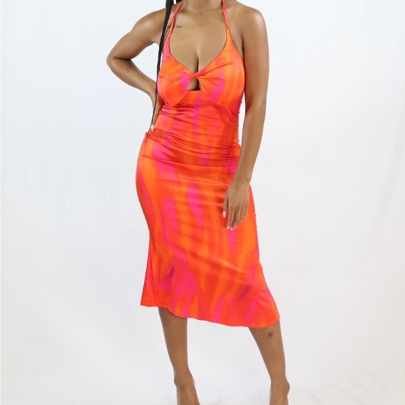 Colorful Halter Dress - Picture 4 of 5